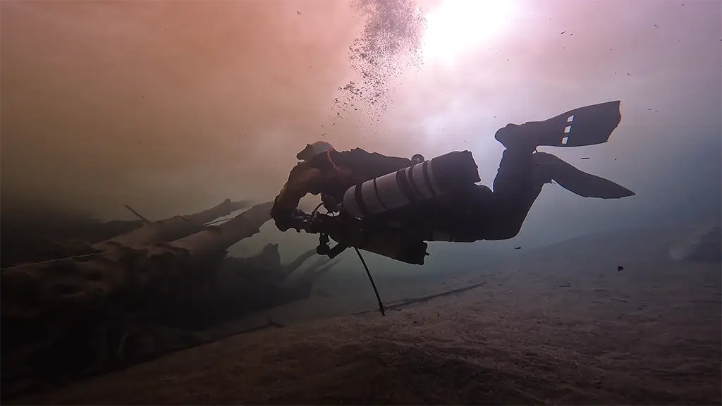Manu qui patiente dans le Célé